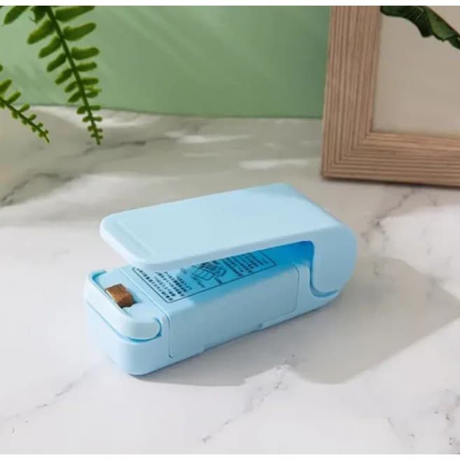 Mini aparat de sigilat pungi, etansare prin caldura, spate magnetic, albastru 4