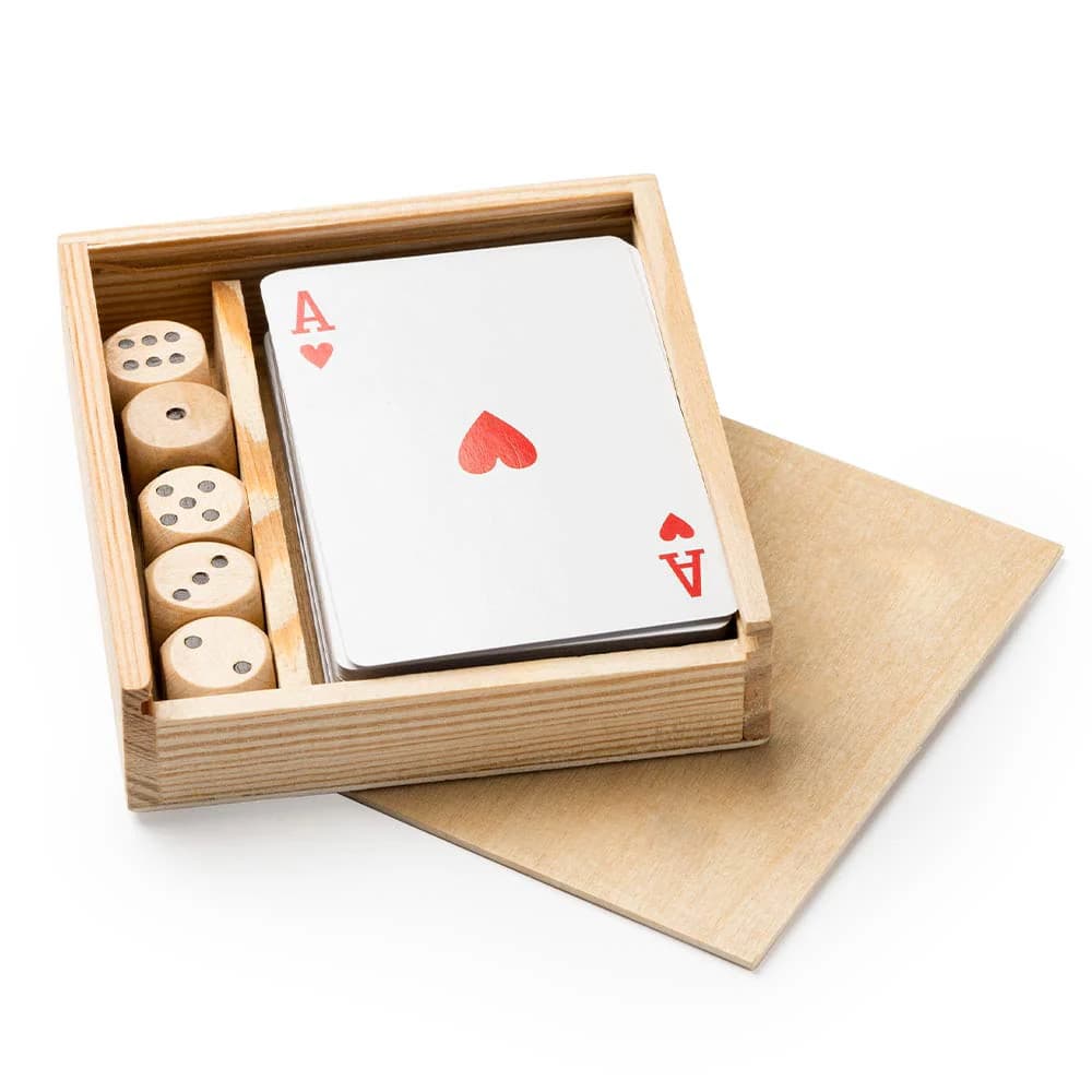 Set carti de joc si zaruri din lemn, cutie inclusa 1