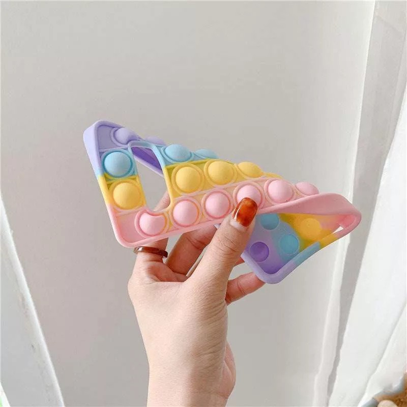 Husa antistres Pop It! pentru Apple iPhone 13 Pro, multicolora 4