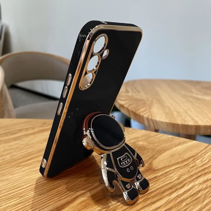 Husa Samsung Galaxy S24 Ultra, Astronaut Case, protectie camera, functie stand expunere, neagra 3