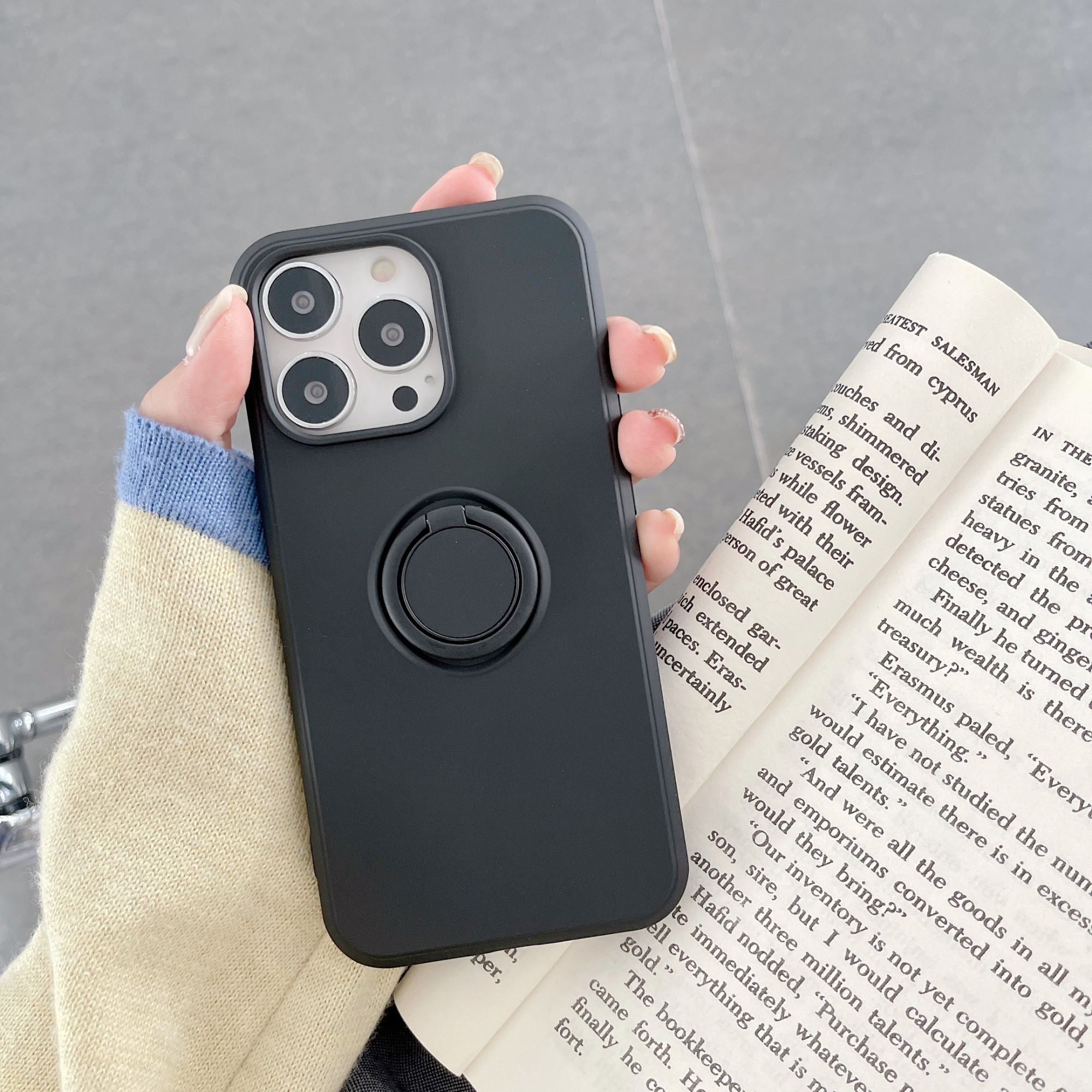 Husa protectie compatibila cu Apple iPhone 13 Pro Max Liquid Silicone Ring cu suport rotativ Negru 2